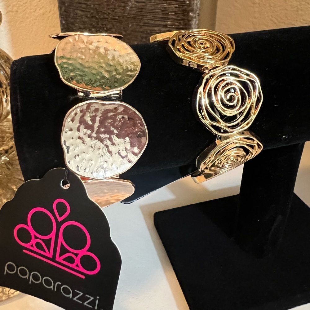 Package of 2 Paparazzi Bracelets NEW
